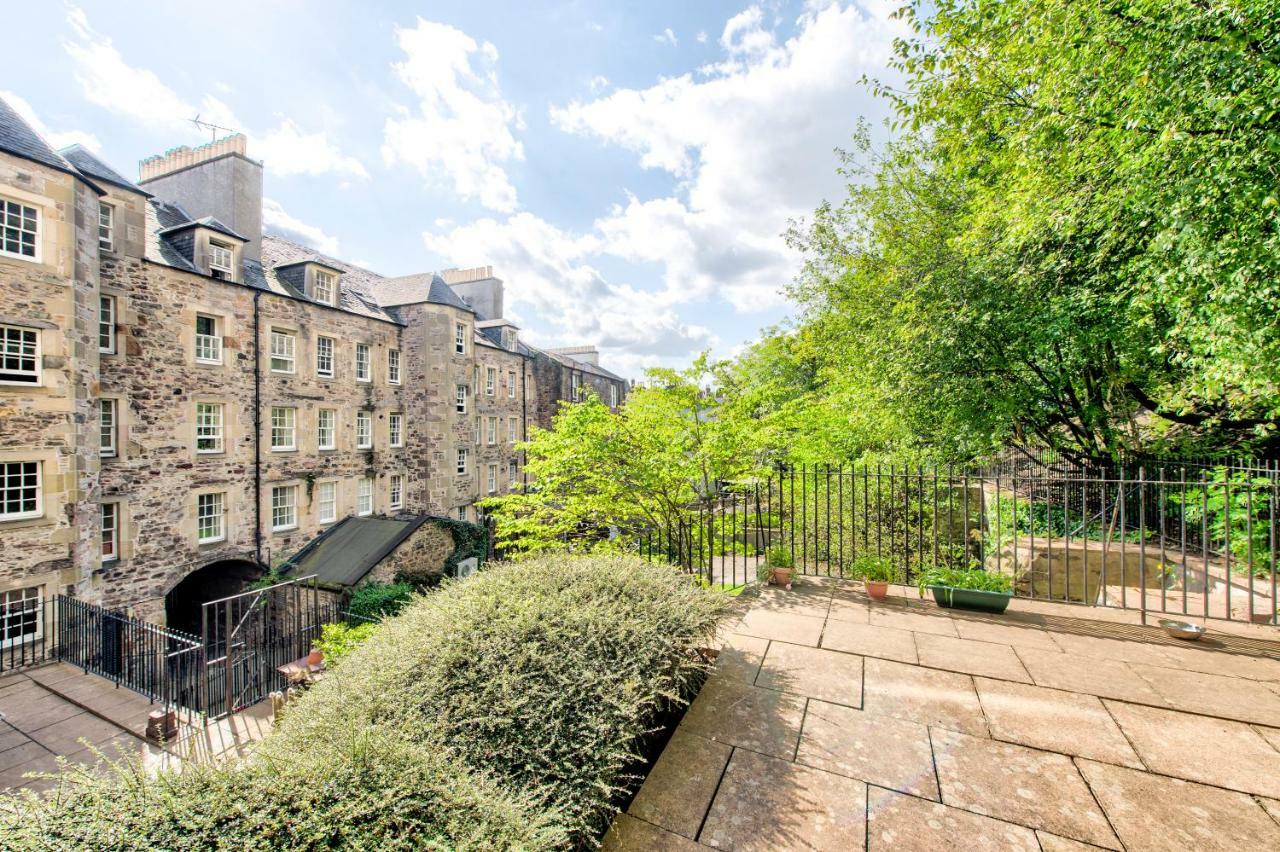 Stunning Studio Apartment Castle View EDI Exterior photo